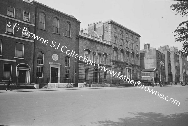 N.U.I. CLUB EXTERIOR ST STEPHEN'S GREEN